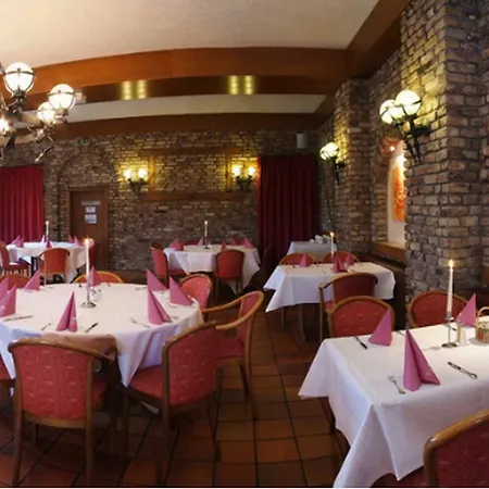 Hotell Sport- Und Tagungshotel De Poort 4*