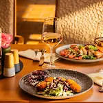 Sport- Und Tagungshotel De Poort فندق 4*