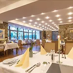 Sport- Und Tagungshotel De Poort غوخ
