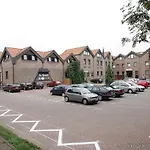 Sport- Und Tagungshotel De Poort فندق