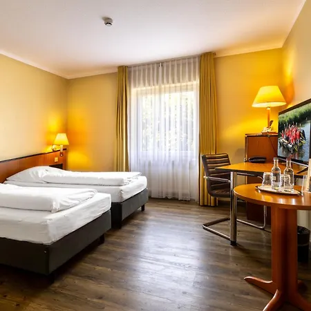 호텔 Sport- Und Tagungshotel De Poort 4*