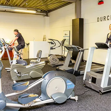 Sport- Und Tagungshotel De Poort 4*