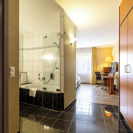 Sport- Und Tagungshotel De Poort Hotel 4*
