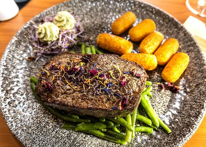 Sport- Und Tagungshotel De Poort